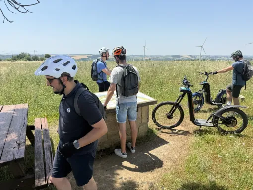 Une activité pour un anniversaire en groupe à Toulouse, Toulouse, E-TROTT LAURAGAIS