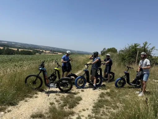 Team building en trottinette électrique au bord du canal du midi, Toulouse, E-TROTT LAURAGAIS